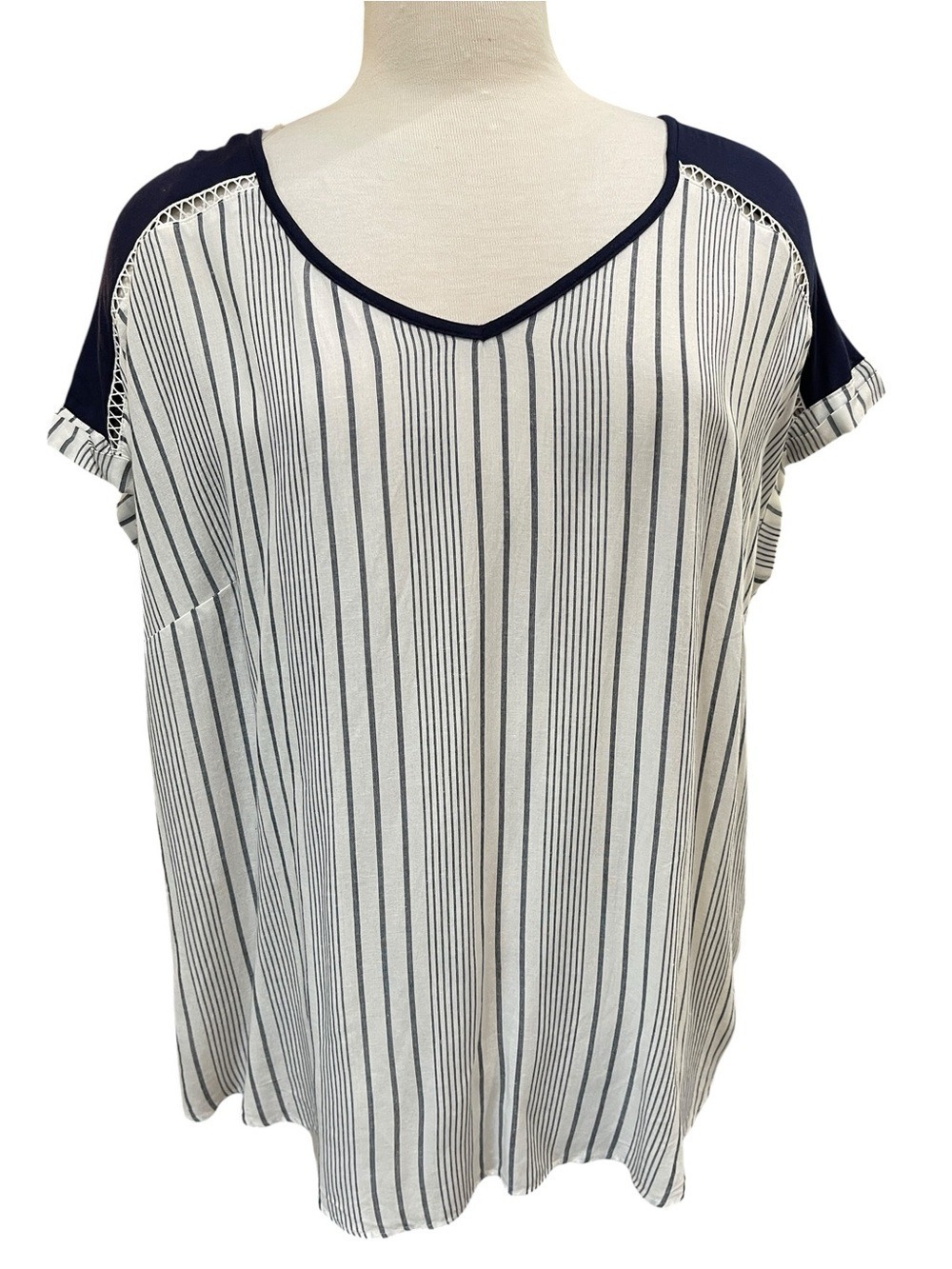 NWOT Fortune + Ivy Stripe Short Sleeve V Neck Top SZ 1X Navy Blue White